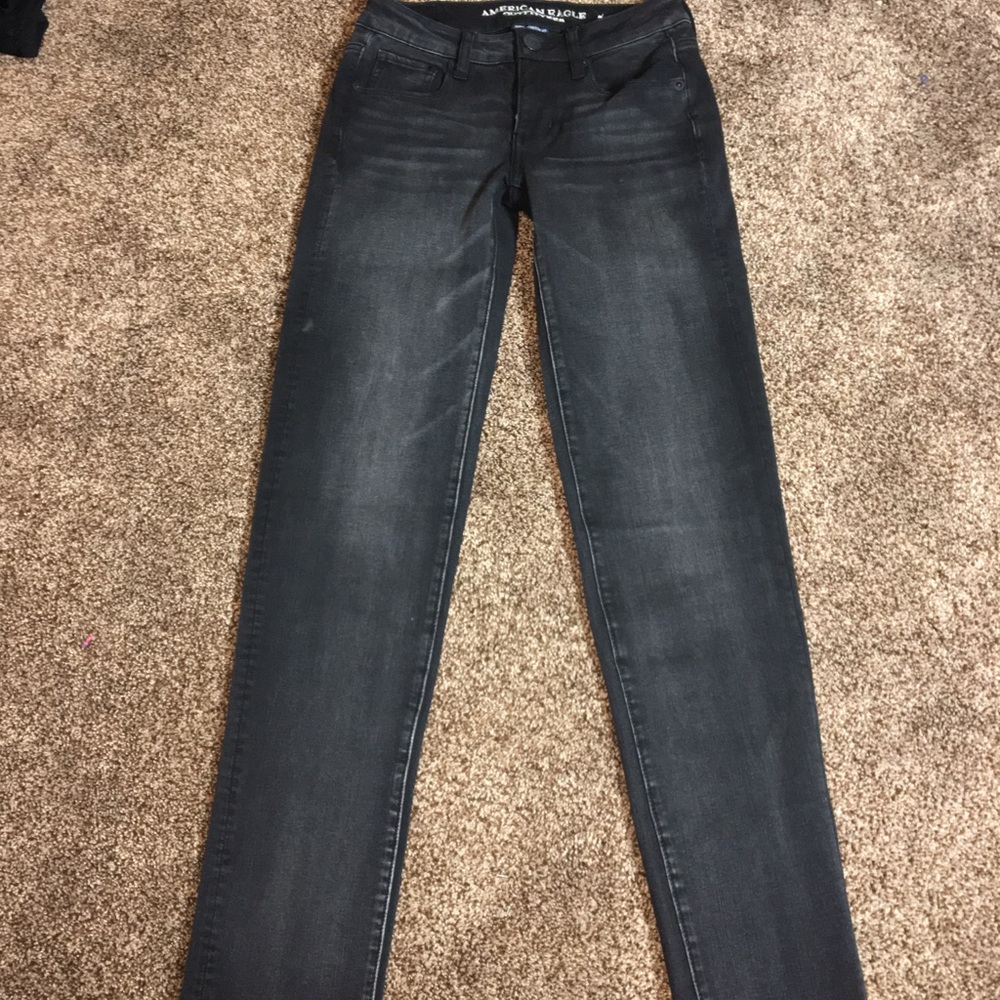 NWT- American Eagle Black Skinny Low Rise Jeans